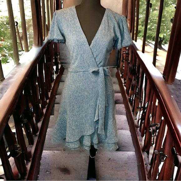 City Studio Estilo Faux Wrap Tiered Ruffle Dress Keyhole Back NWOT Blue Size 3 - Picture 10 of 13